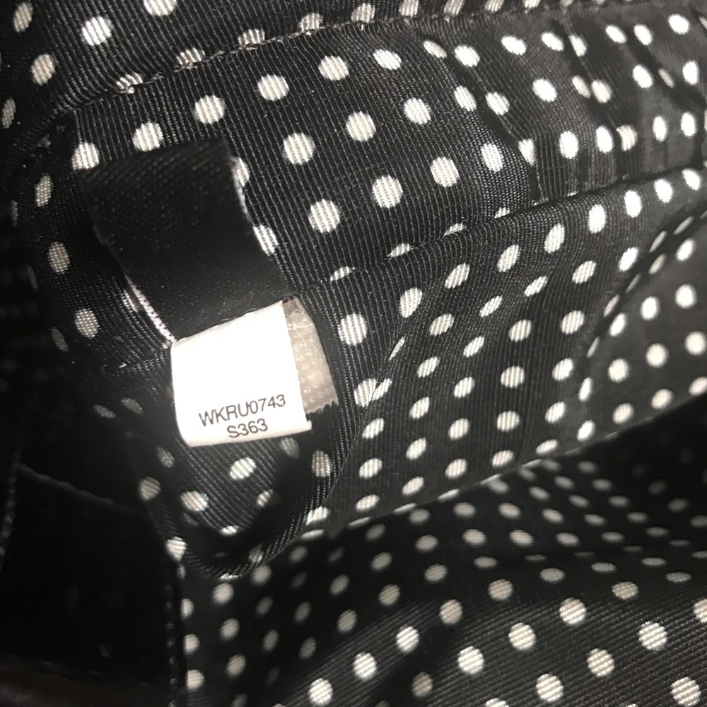 Kate Spade Tote Bag ...
Color - Black 
Size - Measurements in the photos - Picture 4 of 14